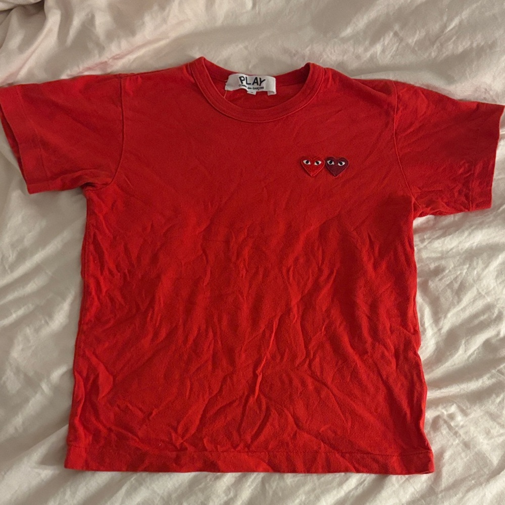 Comme des Garcons PLAY Red Tee with Heart Accents - Picture 1 of 1